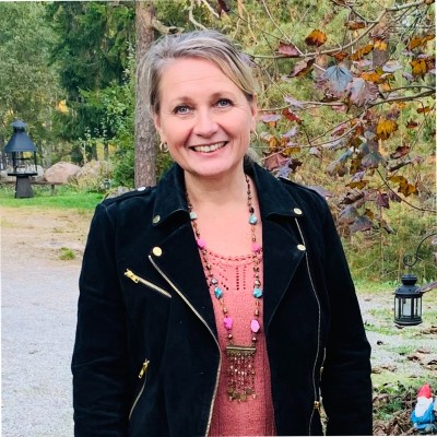 Mari Berg, Professio