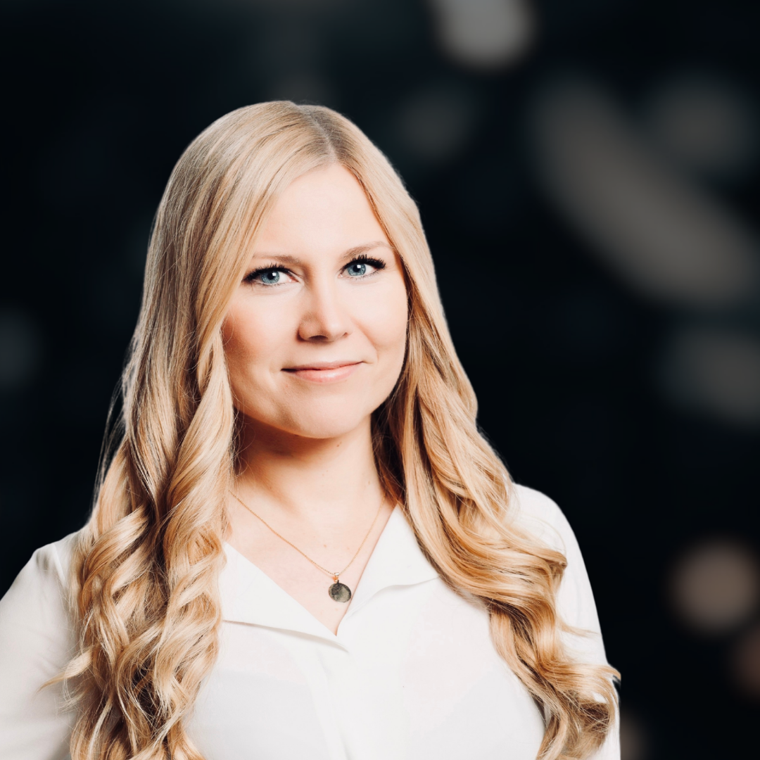 Annika Herrgård, Professio